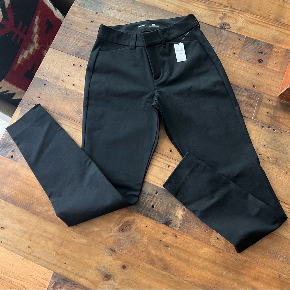 NWT Old Navy High Rise Pixie Pants